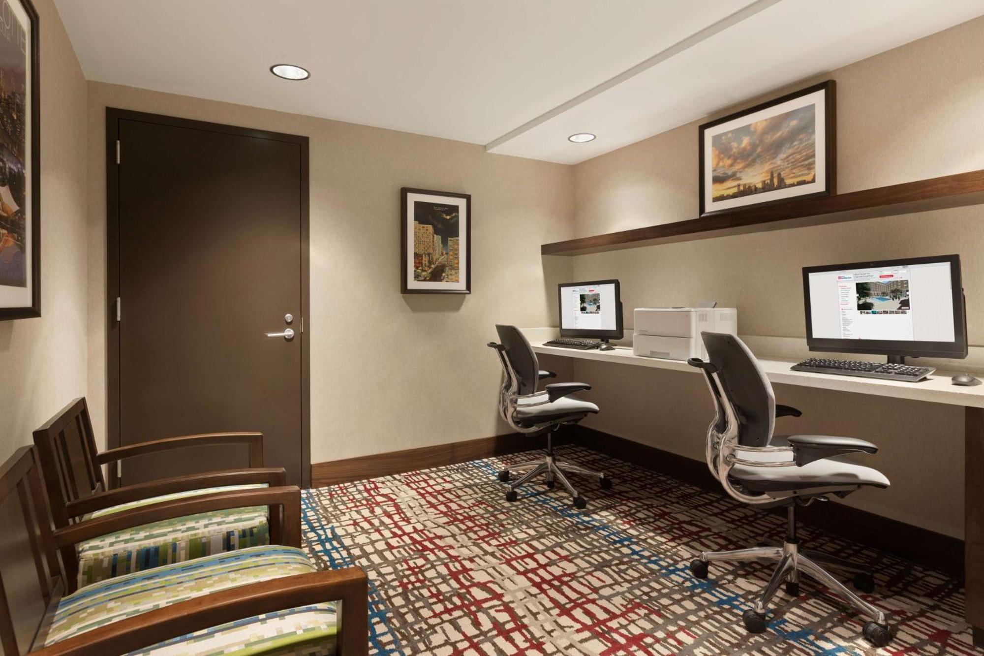 Hilton Garden Inn Charlotte Southpark Екстериор снимка